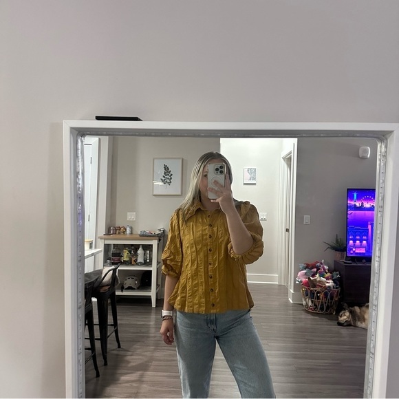 3/$20⚡️Free People Yellow Short Sleeve Textured Button Down Collared Blouse Top - Picture 7 of 11